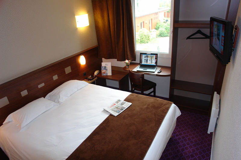 Brit Hotel Rennes Le Castel Room photo